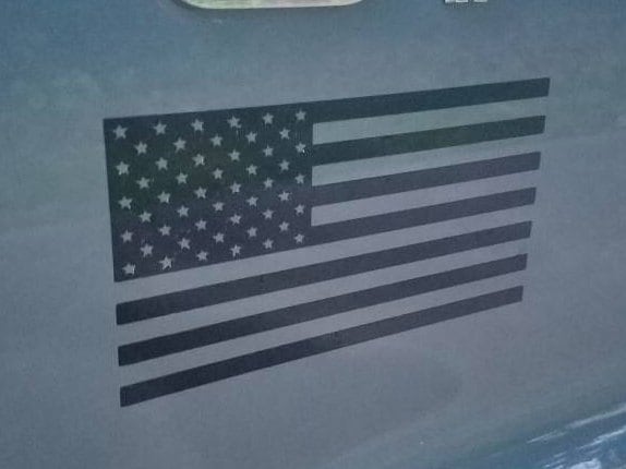 American Flag Vinyl Decal Sticker | American Flag Car Sticker | US Flag Cup Decal | USA Truck Flag Decal | US Military Flag Decal for Laptop