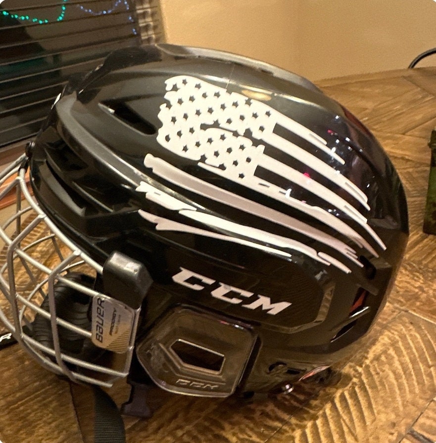 Distressed American Flag Vinyl Decal Sticker Set for Car Truck Fender | USA Flag Fender Stickers | US Flag Left and Right Facing Decal Set